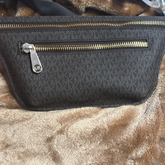 Michael Kors Dark Brown Belt Bag with Gold Accents NWT - Picture 2 of 8